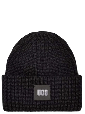 UGG Chunky Rib Beanie W. Logo, Sort 